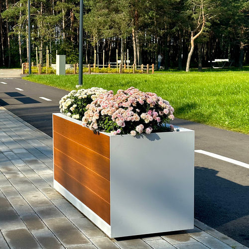 Holz-Pflanzkübel - PETA - STREETPARK s.r.o. - Metall / rechteckig / modern