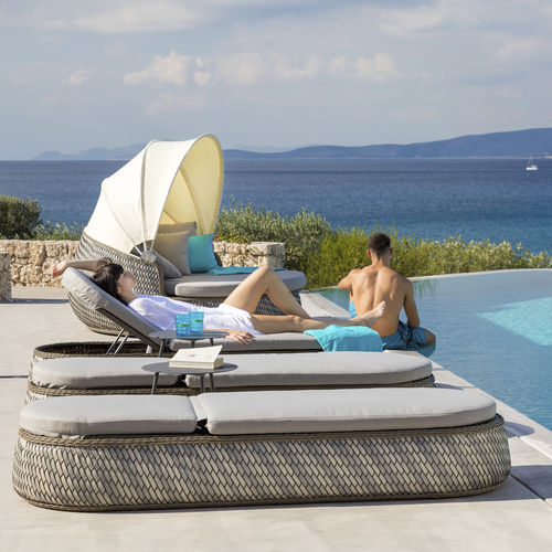 Moderne Sonnenliege - Howvin outdoor furtniture - Stoff / Rattan / Aluminium