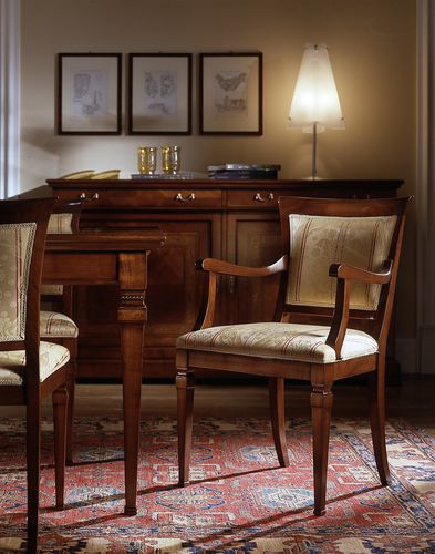 Klassischer Esszimmerstuhl - D604 - MOLETTA MOBILI - für den Innenraum / Stoff / Gestell aus Kirschbaumholz
