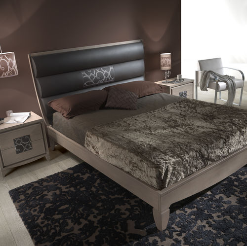 Doppelbett - ST 715 - MOLETTA MOBILI - originelles Design / gepolstertes Kopfteil / mit Kopfteil aus Leder