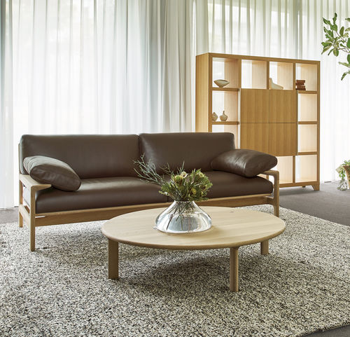 Moderner Couchtisch - YUKAR - CondeHouse - Eiche / Massivholz / Gestell aus Eiche