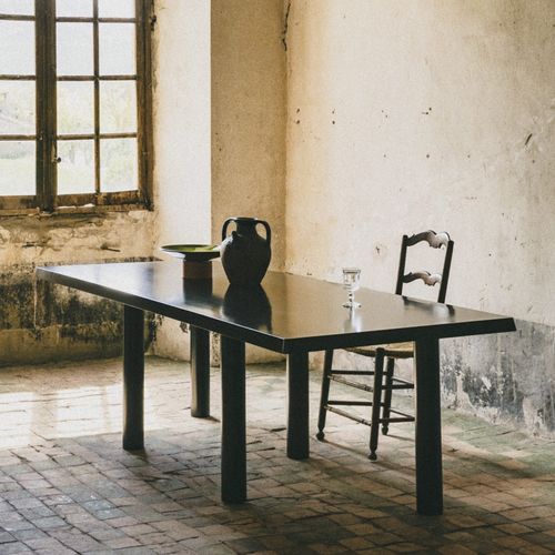 Moderner Tisch - TAULO - Midi - Eiche / Gestell aus Eiche / rechteckig