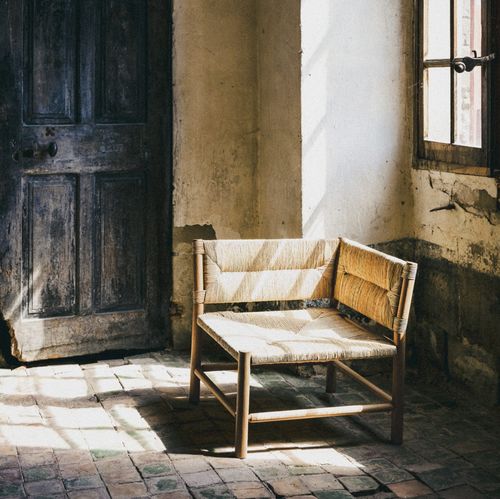 Moderner Sessel - CHAMINÈIO  - Midi - Stroh / Eiche / Eck
