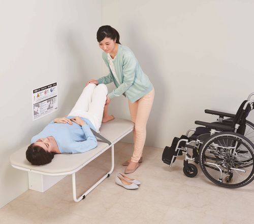 ABS-Wickeltisch - COMBI MULTI PURPOSE SEAT US41 - CombiWith Corp - für Gewerbegebrauch