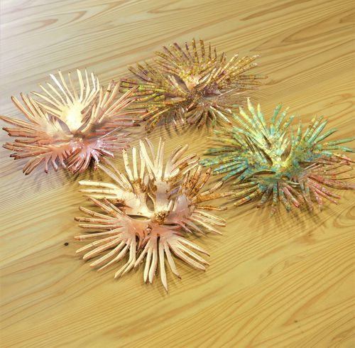 Acryl-Skulptur - Nadeshiko flower - Duco - Wand / mehrfarbig / gold