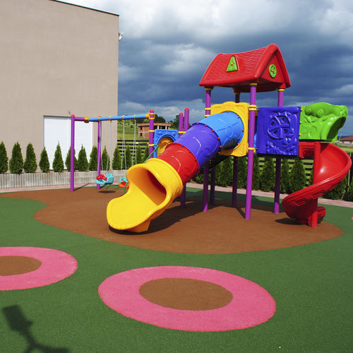 Recycelter Kautschukgranulat Boden - KDF TPV GRANULES - KDF - Sports Flooring Production