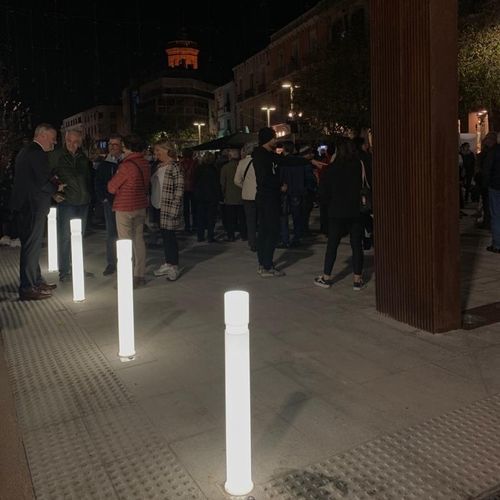 Moderner Leuchtpoller - BARCELONA 100 - FCI URBAN - Polyurethan / LED / IP68