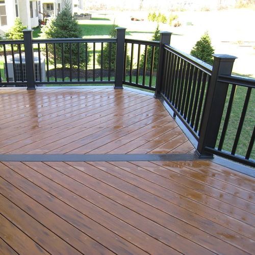 Verbundwerkstoff-Terrassendiele - PACIFIC WALNUT - Décoplus Parquets - Holzoptik / rutschfest / Clip-System