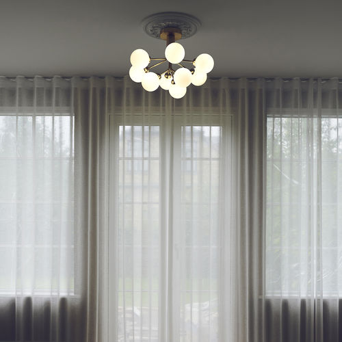 Moderne Deckenleuchte - APIALES 9 - Nuura - geblasenes Glas / gebürstetes Messing / LED