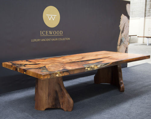 Moderner Tisch - The Wonderland - Icewood - Holz / Harz / Gestell aus Holz