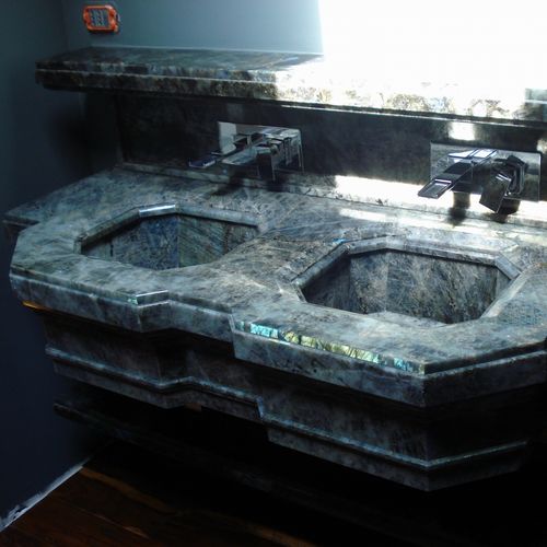 Halbedelstein-Steinplatte - LABRADORITE SINK - GIOVANNOZZI MARMI S.R.L. - für Bad / poliert / Marmoroptik