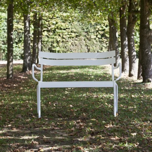 Moderne Gartenbank - TUILERIES  - Edmond & Fils - Stahl / mit Rückenlehne / mit Armlehnen