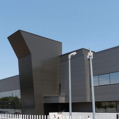 Sandwichpaneel für Fassadenverkleidung - ARGA® PLUS - ArcelorMittal Building Solutions - mit Stahldeckblech / PUR-Kern / hochbeständig