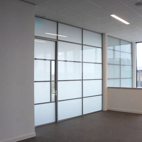 Abnehmbare Trennwand - MONOVOLUME - AVC - mit Glasfront / Holz / Aluminium