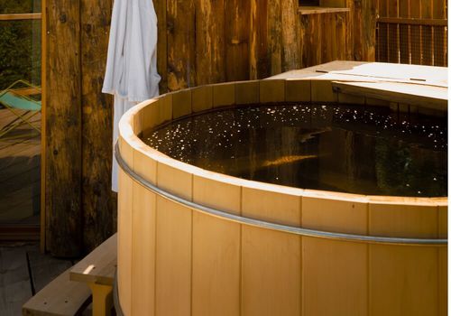Nordisches Bad / Zedernholz - RCHT 160 - Swiss Thai Water Solution Co.,LTD - für Privatgebrauch / für Gewerbegebrauch