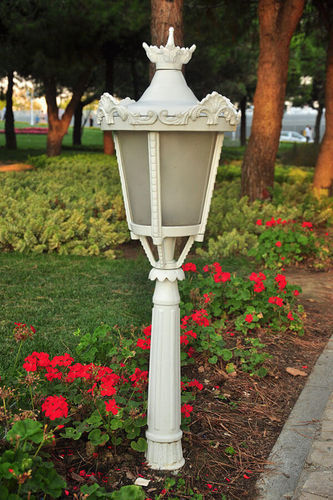 Leuchtpoller für Garten - ORION  - Light34 Lighting - klassisch / Aluminiumguss / LED