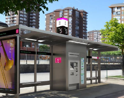 Buswartehalle mit Bank - LKS - Primur - mit eingebautem Display