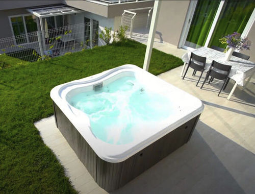 Whirlpool zum Aufstellen - Lodge freistehend - Fire Ice Systemtec Georg Zelger e.K. - quadratisch / Sechssitzer / für Außenbereich