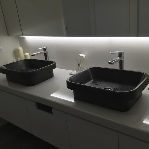 Aufsatzwaschbecken - LE LAVABO - ALVARAE Design Studio - Kohlenstofffaser / quadratisch / ohne Öffnung
