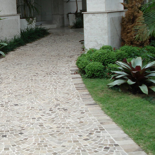 Natursteinplattenbelag - VULCANO FAN MESH  - BRAZILIAN STONES - Basalt / für Außenbereich / für Terrasse