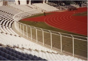 Gitterrostzaun - CHAMPION D.M. - Emmegi spa - geschweißter Maschendraht / für Sportplätze / modular
