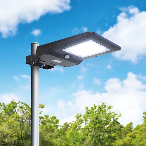Garten-Lichtmast - LEVANTE - CENTURY ITALIA - modern / Aluminium / LED