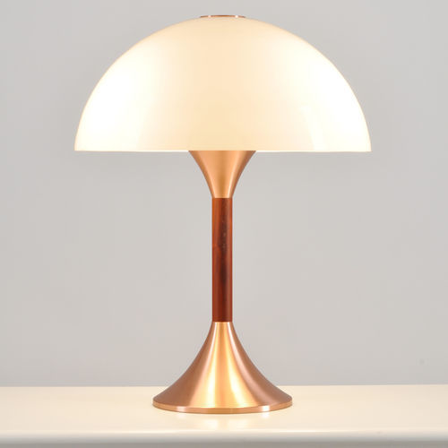 Tischlampe - TAU - VS Manufaktur e.K. - Messing / Glas / Nussbaum
