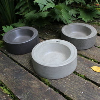 Beton-Hundenapf - ESTRO - CRÉER s.r.o. - grau / modern