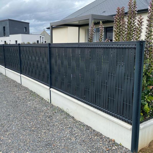 Lamellen-Sichtschutz - SCREENO LINE - Betafence International - PVC / einfarbig / modular
