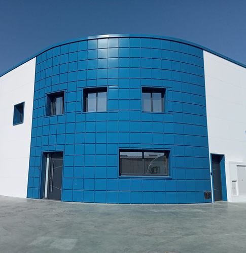 Kassetten-Fassadenverkleidung - CASSETTES - TRANSFORMADOS Y ACCESORIOS DEL SUR, S.L - Stahl / aus vorlackiertem Aluminium / COR-TEN®-Stahl
