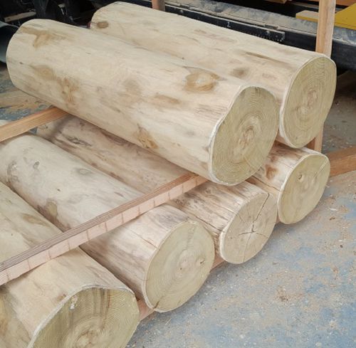 Rundholz für Landschaftsgestaltung - Woodspars - aus Ökolabel-Robinie