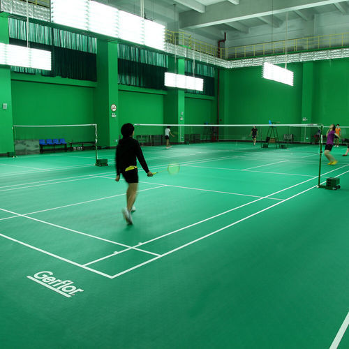Sportboden für den Innenraum - TARAFLEX® BADMINTON 4.5  - Gerflor - Contract Sport & Contract Flooring - Vinyl / für Mehrzweck-Sporthallen / 100% recycelbar