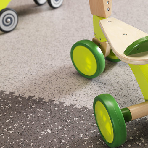 Flexible Fliese / Vinyl - ATTRACTION® - Gerflor - Contract Sport & Contract Flooring - poliert / für den Innenraum / bodenstehend