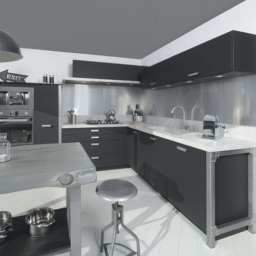 Moderne Küche - PHENIX NOIR INGO - PYRAM INDUSTRIES - gebeiztes Holz / Metall / NTM Fenix®