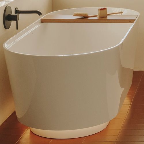 Ovale Badewanne - TURA - ROCA - freistehend / für Wohnungen / Keramik