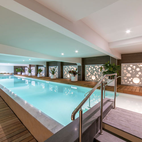Maßgefertigtes Schwimmbecken - D’INTÉRIEURE - Diffazur Piscines - für den Innenraum / erdverlegt / Beton