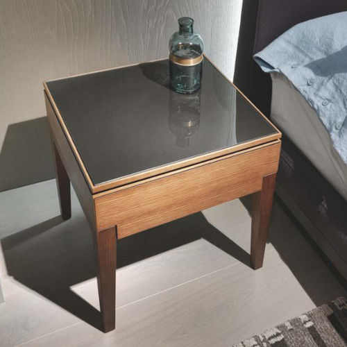 Moderner Nachttisch - SOPHIE - Tisettanta - Eiche / Hartglas / Gestell aus Massivholz