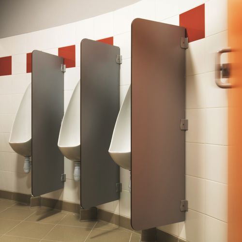Urinaltrennwand für öffentliche Sanitäreinrichtungen - SANITEC - PAREO - für Mehrzweck-Sporthallen