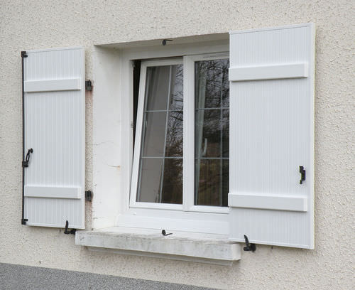 Einflügeliger Fensterladen - SOPHIE - FPEE - Holz