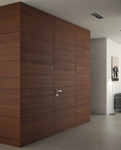 Tür für Innenbereich - FILOMURO A SOFFITTO ROVERE TABACCO - GAROFOLI - Holz / einflügelig / ohne Verglasung