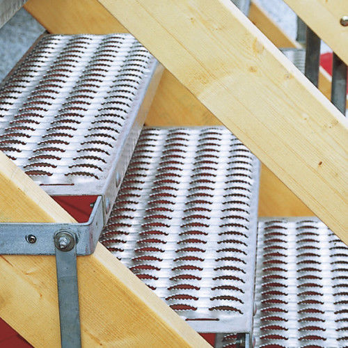 Gitterrost / galvanisiertem Stahl - STABIL - GRAEPEL - für Gitter für Industrieböden / für Übergang / für Treppenstufen