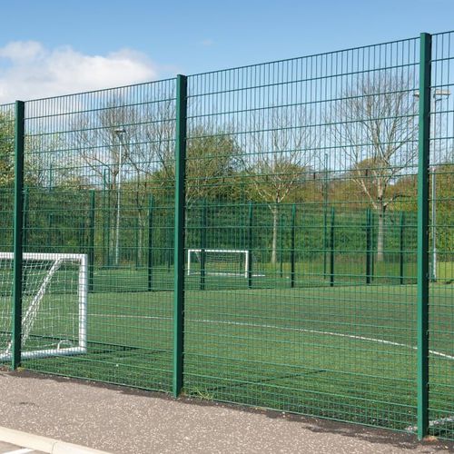 Zaun / geschweißter Maschendraht - MUGA - HERAS - Sport / für Sportplätze / galvanisiertem Stahl