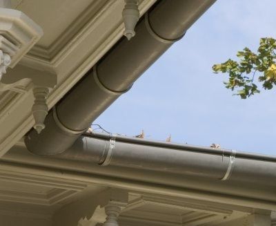 Halbrunde Regenrinne - VM Building Solutions