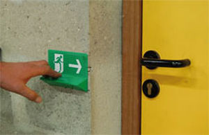 Schild für Tür - WATTELEZ - wandmontiert / Kunststoff / in Brailleschrift