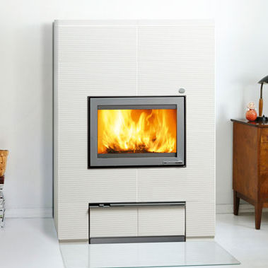Wasserführender Kaminofen / Holz - W10 - TULIKIVI - bodenstehend / modern / Stein