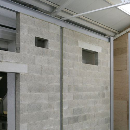 Massiv-Betonstein - TOPCRETE - Tarmac Building Products - hohl / Gasbeton / für tragende Wand