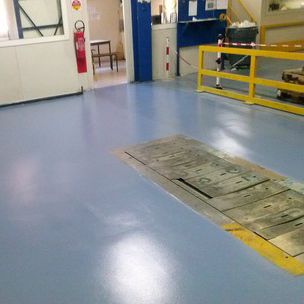 Harz-Bodenbelag - NEOTHANE® - TLM SYSTEMS - Polyurethan / für Dienstleistungsbereich / Rollen