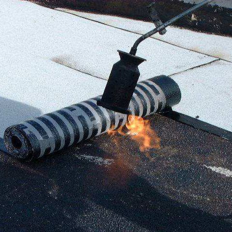Sicherheits-Abdichtungsbahn - ANTIROCK® RSI - SOPREMA - für Parkplätze / Rollen / SBS-Bitumen