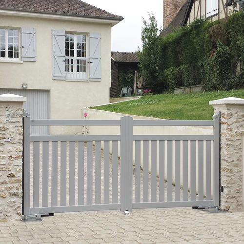 Einflügeliges Tor - Gamme CONTEMPORAINE - Bazin - SIB - thermolackiertes Aluminium / mit Stangen / motorisiert