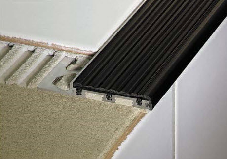 Stahl-Treppenkante - SCHLÜTER®-TREP-S/-B - Schluter-Systems - rutschfest